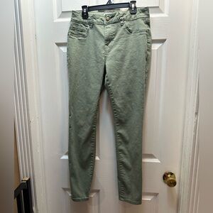 d. jeans Women's Skinny Jeans in Olive Green